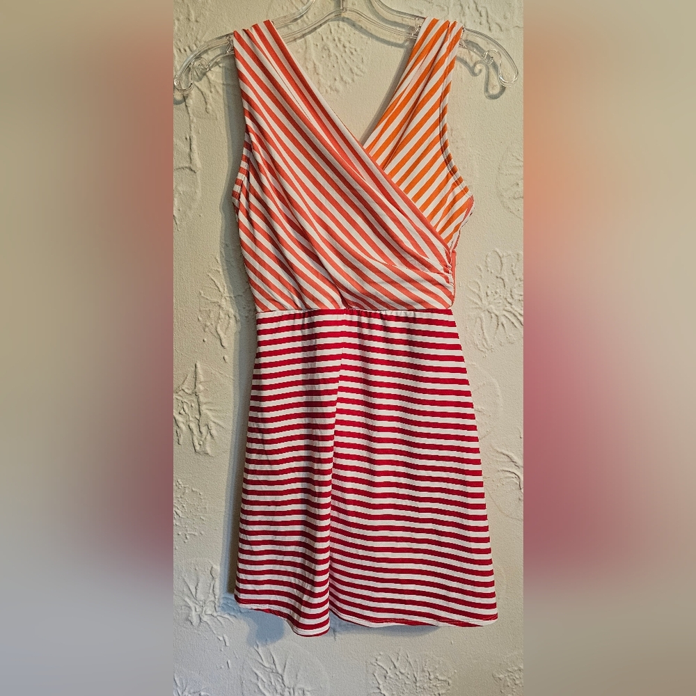 Lands' End Size 2 Red Coral Orange Striped Women's V Neck Swimsuit NWT